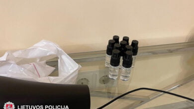 Šalčininkų rajone pas jaunuolį rasta galimai narkotinė medžiaga - sintetinis kanabinoidas 6 narkotine medziaga sintetinis kanabinoidas
