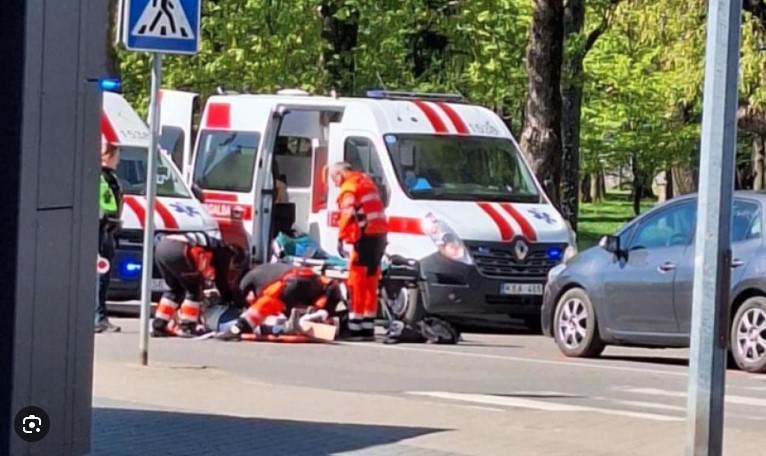 Per siaubingą avariją Mažeikių rajone žuvo motociklininkas 1 medikai