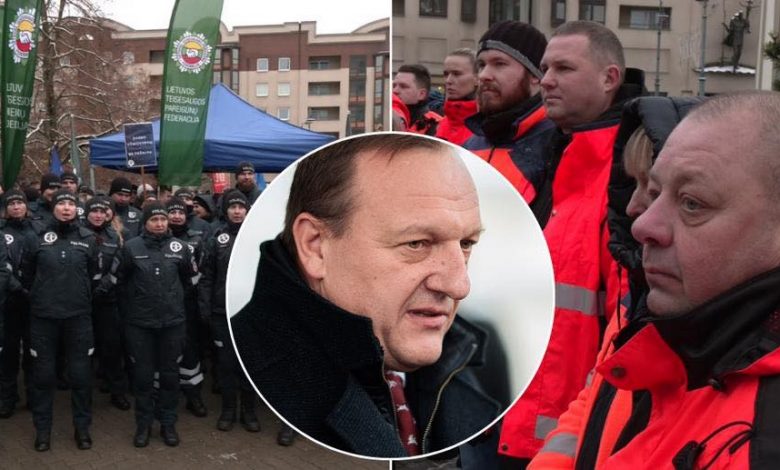 Tai ką sudainavo pareigūnams Vladislavas Kondratovičius šokiravo Lietuvos visuomenę 1 protestas